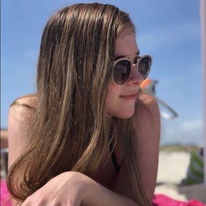 Meet your Posher, Edie